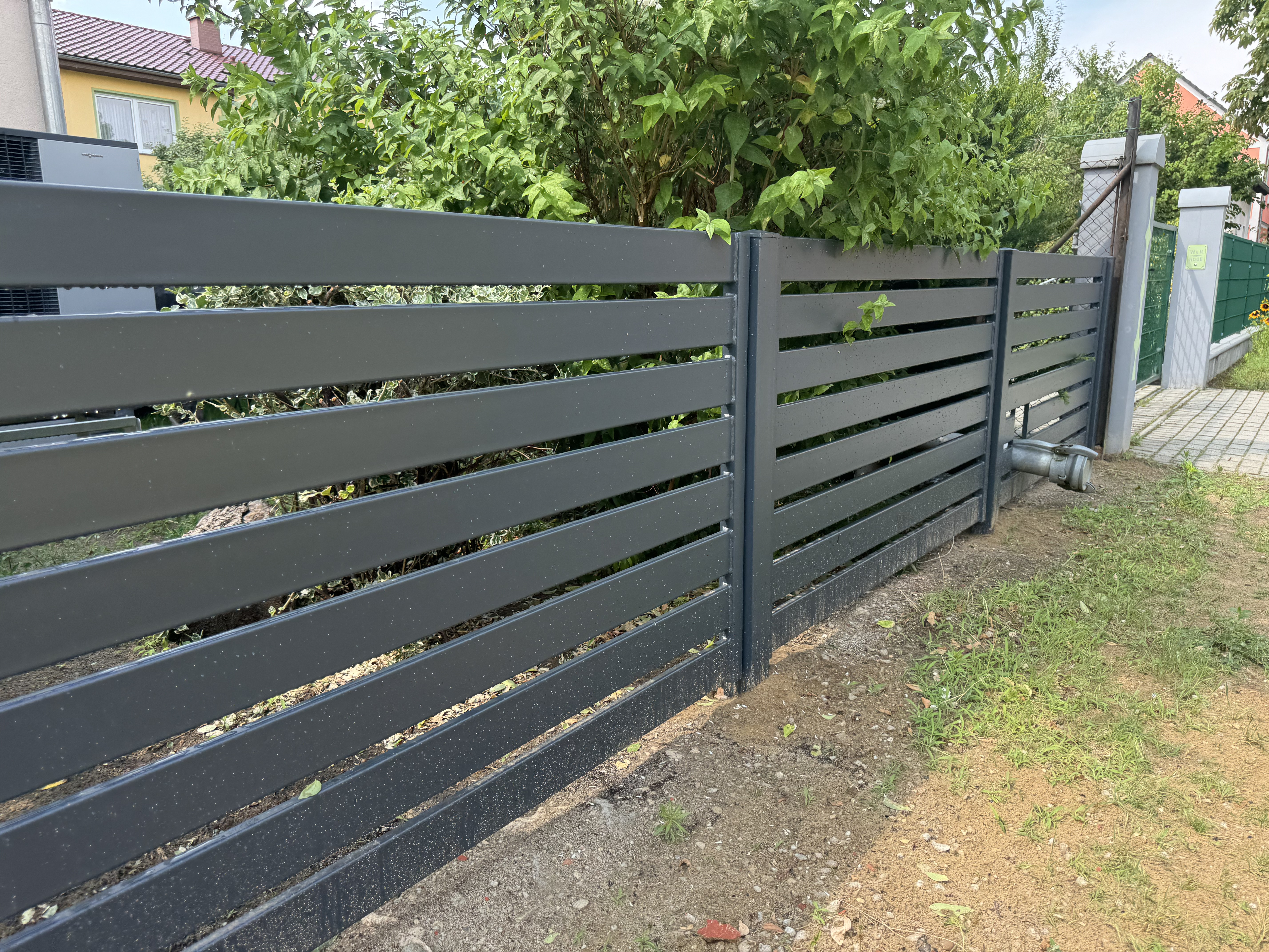 Minimalistyczny płot